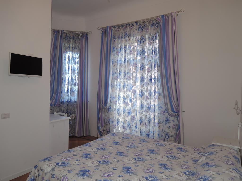 Hotel La Scogliera Bordighera Buitenkant foto