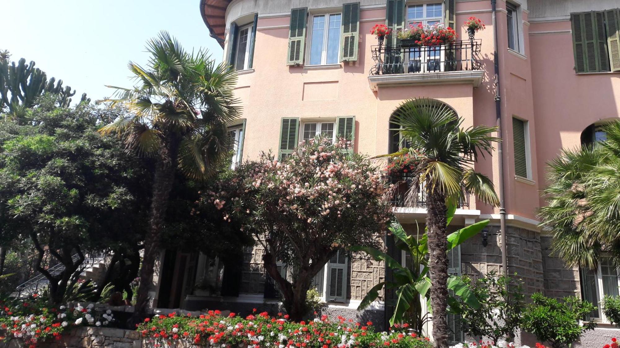 Hotel La Scogliera Bordighera Buitenkant foto